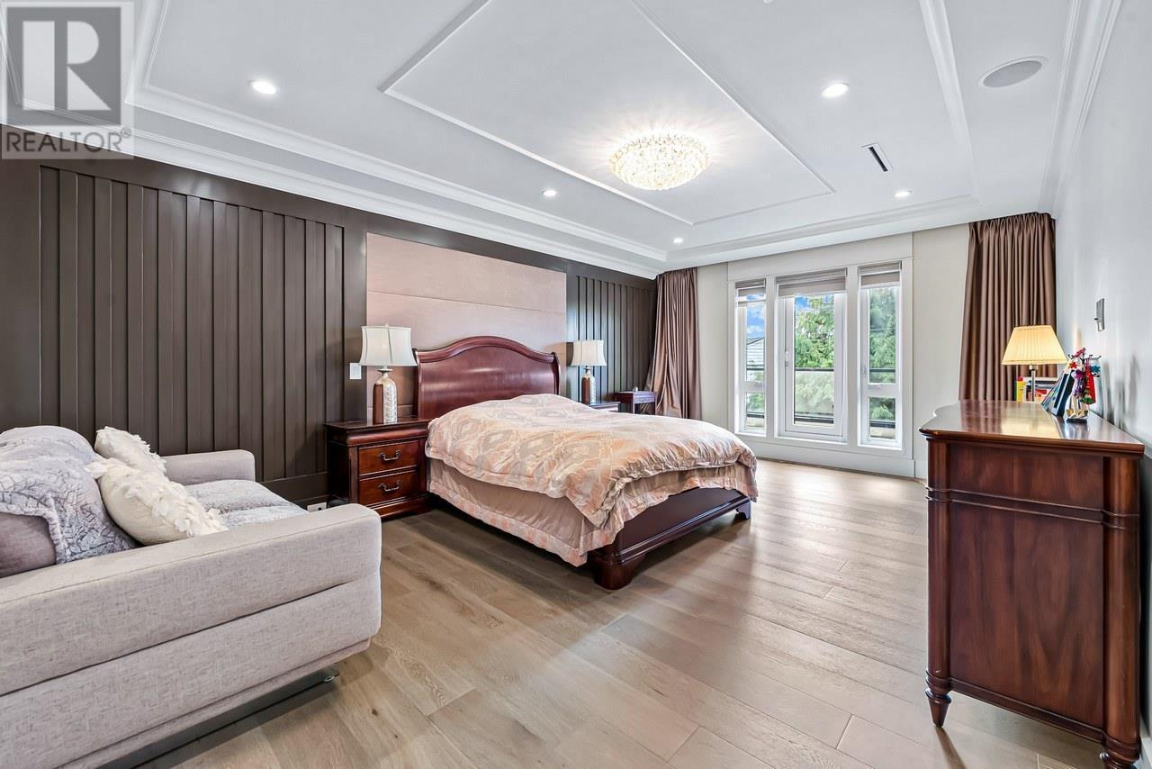 8631 FAIRDELL CRESCENT