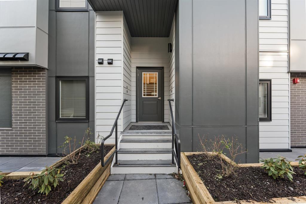 15 1419 MCCALLUM ROAD