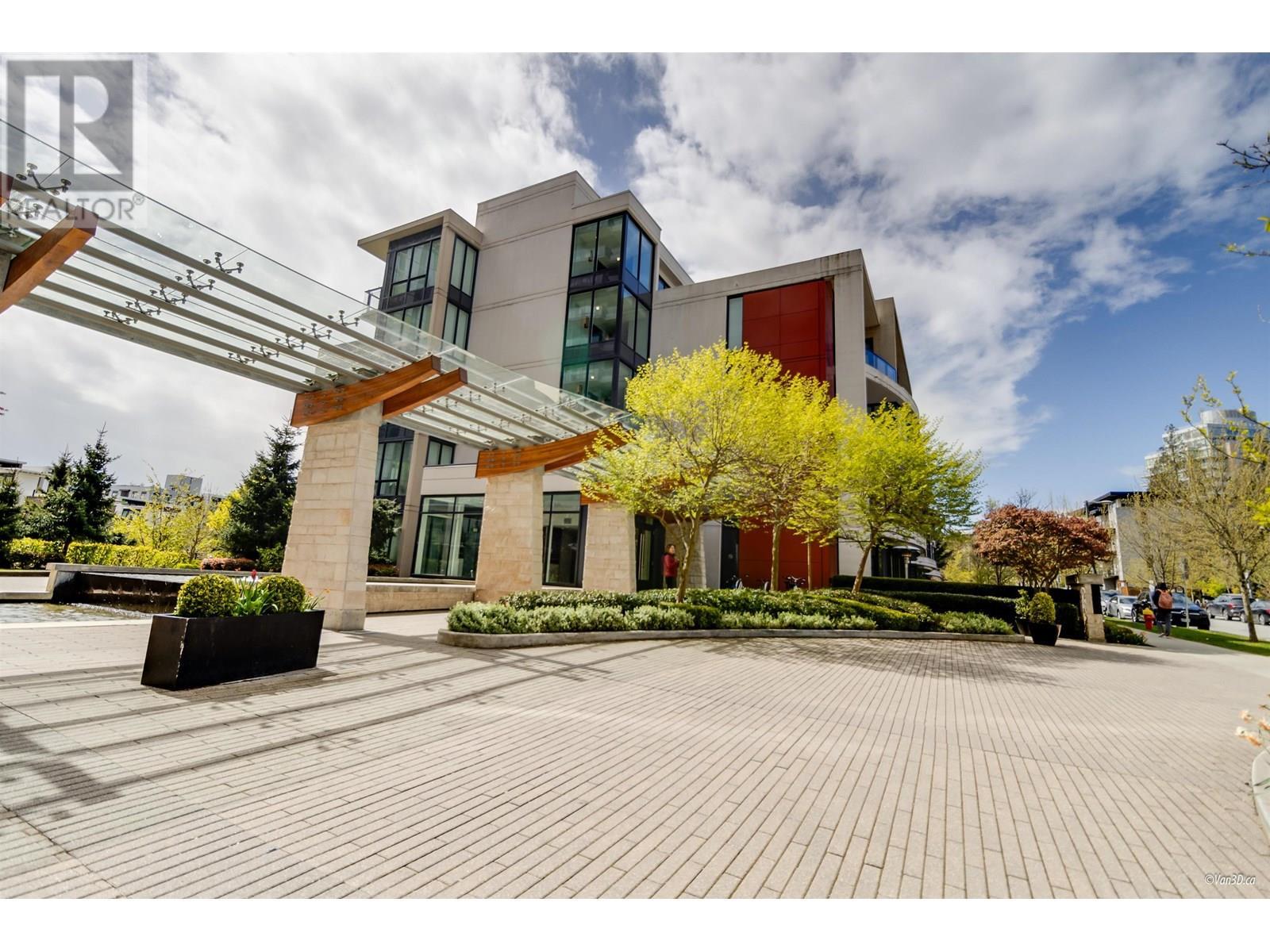 208 5638 BIRNEY AVENUE