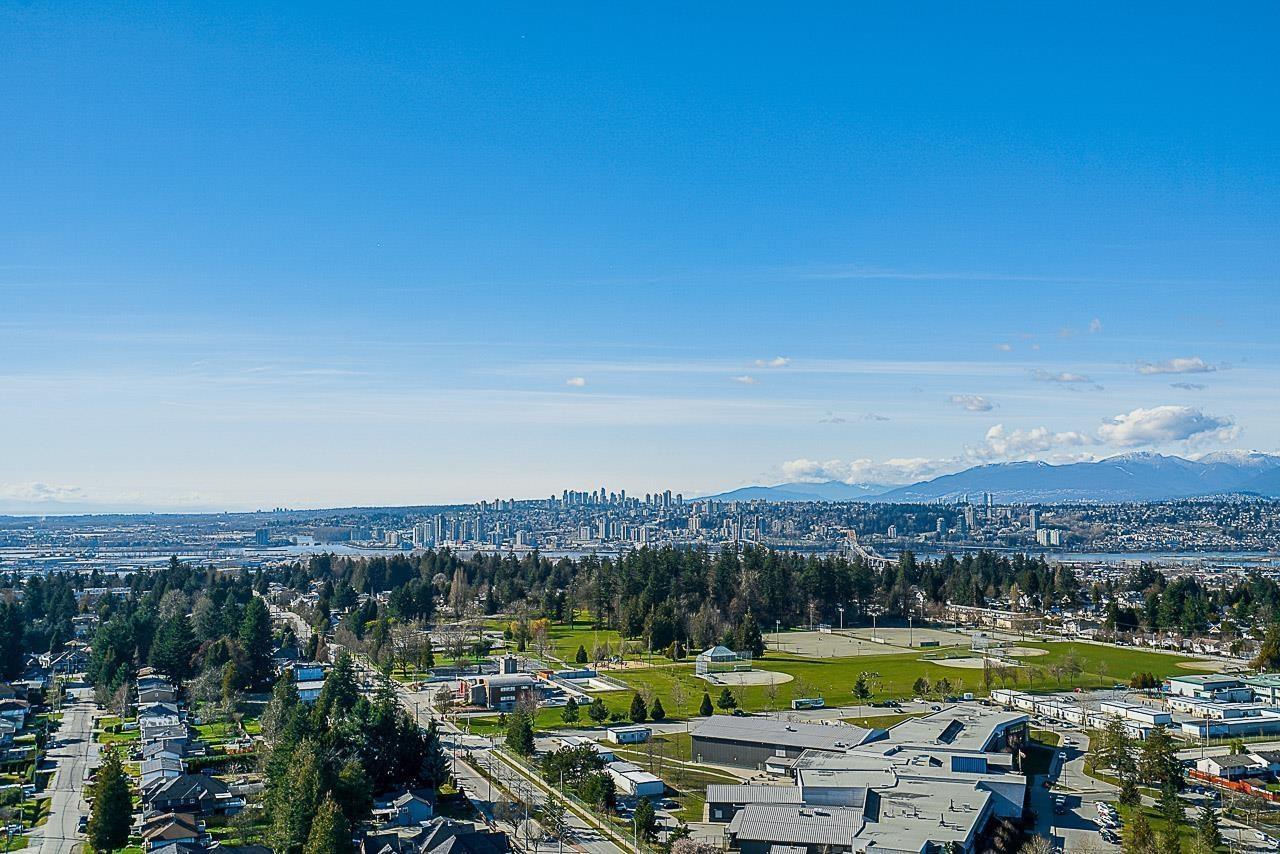 2003 13303 CENTRAL AVENUE