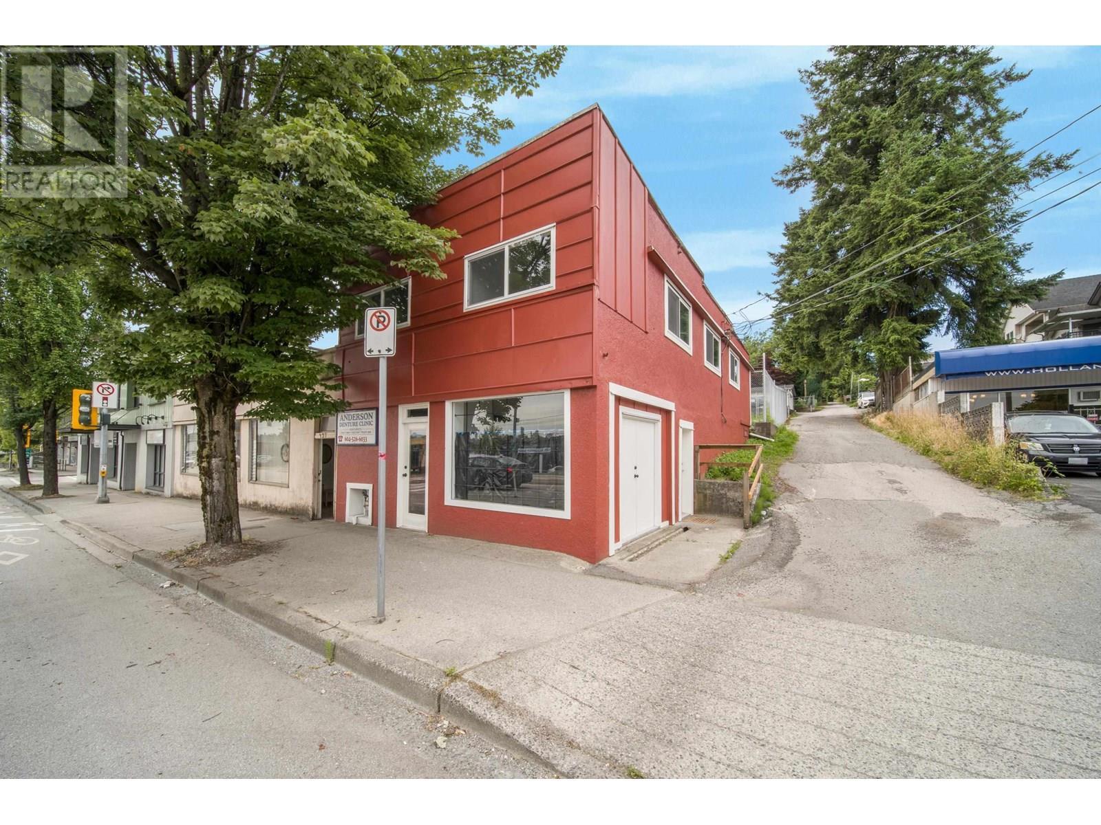 137 E COLUMBIA STREET