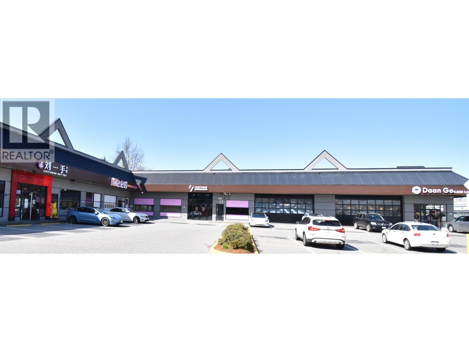 130 4731 GARDEN CITY ROAD