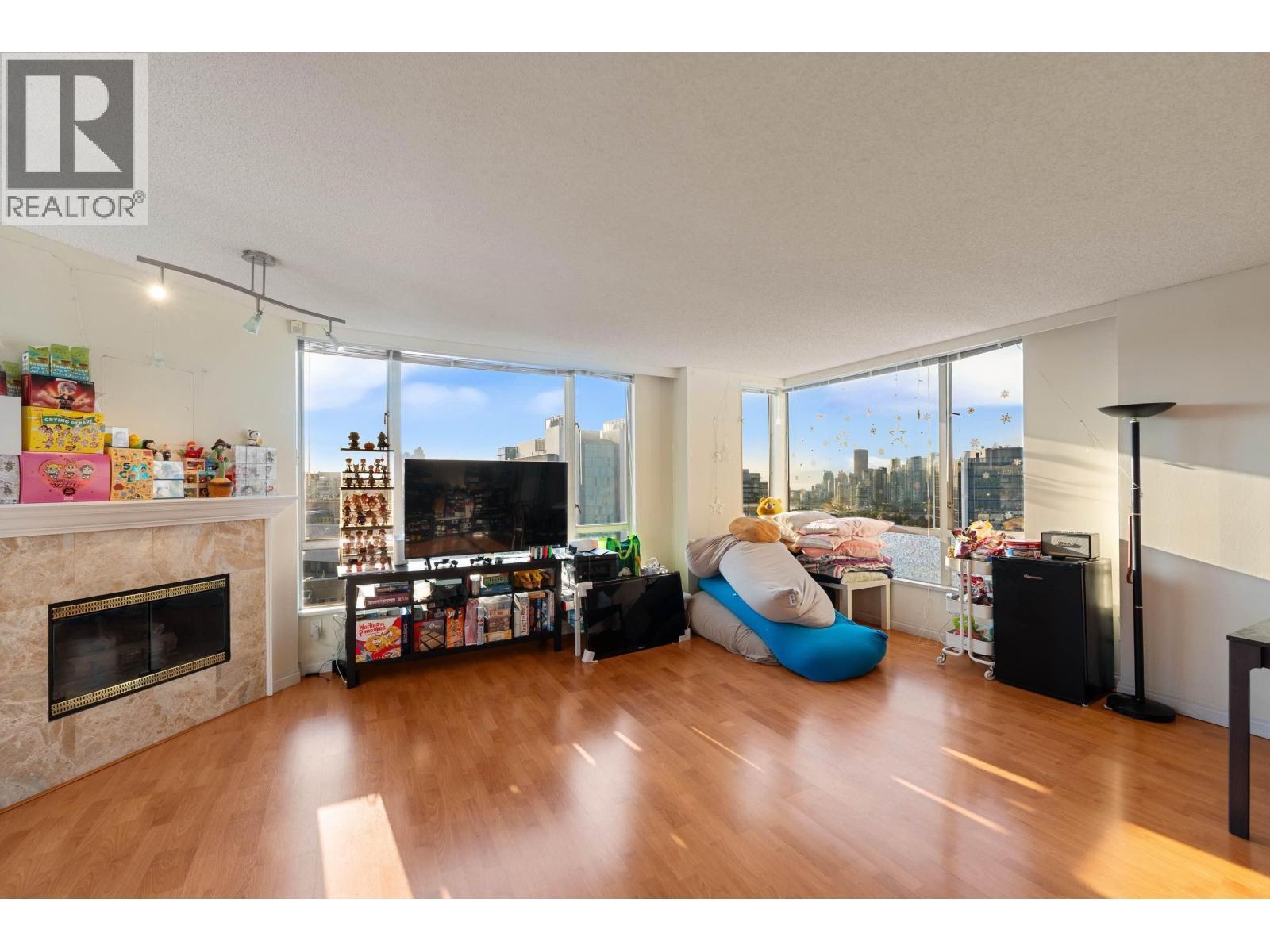 1301 2628 ASH STREET