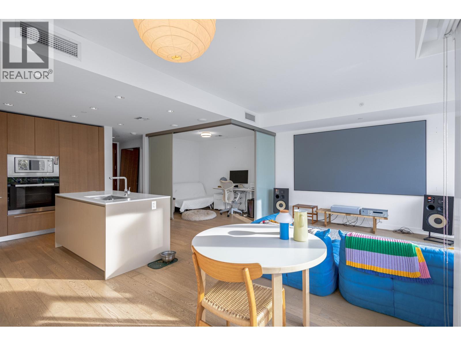 104 6622 PEARSON WAY