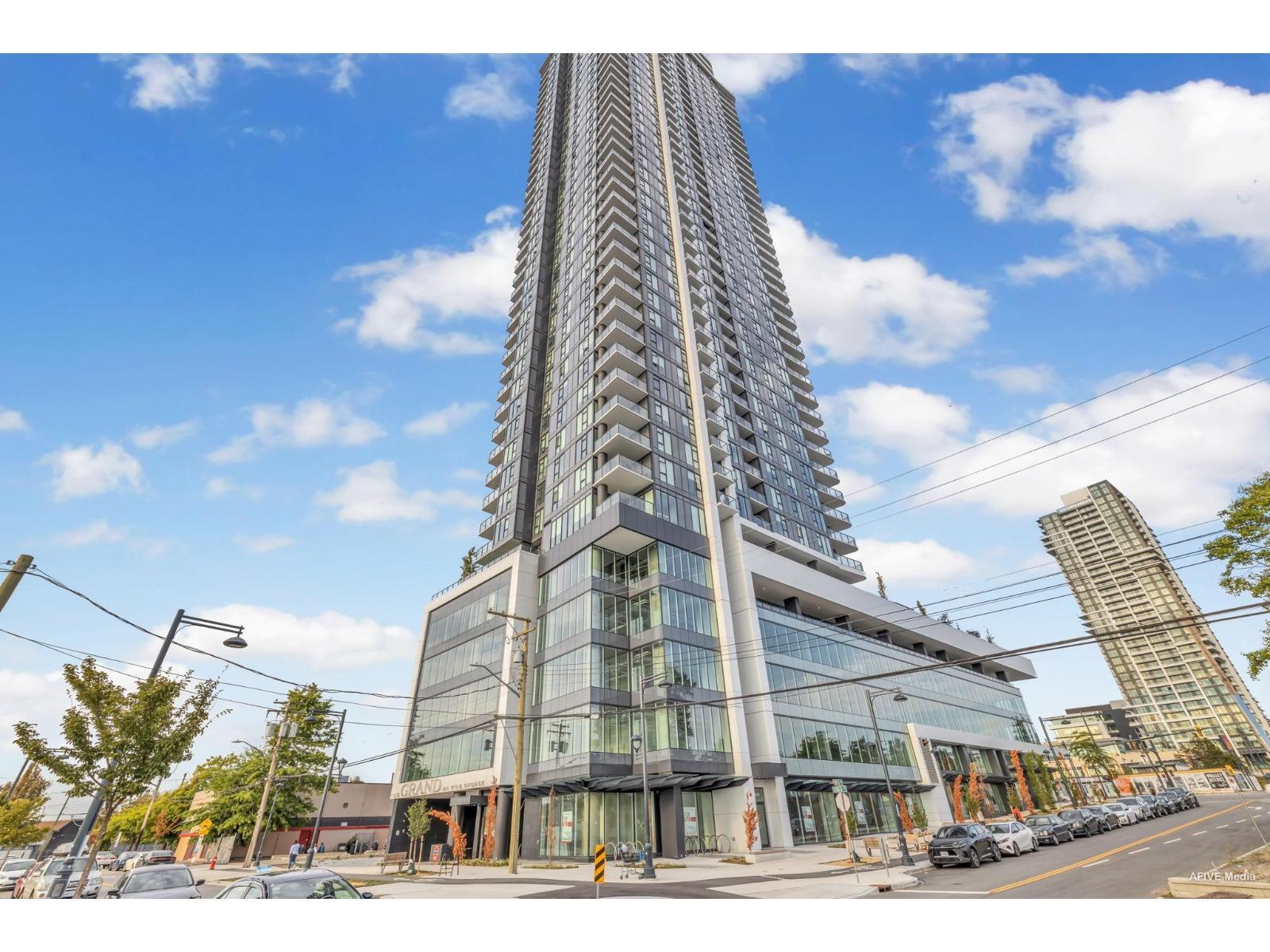 1002 10750 135A STREET