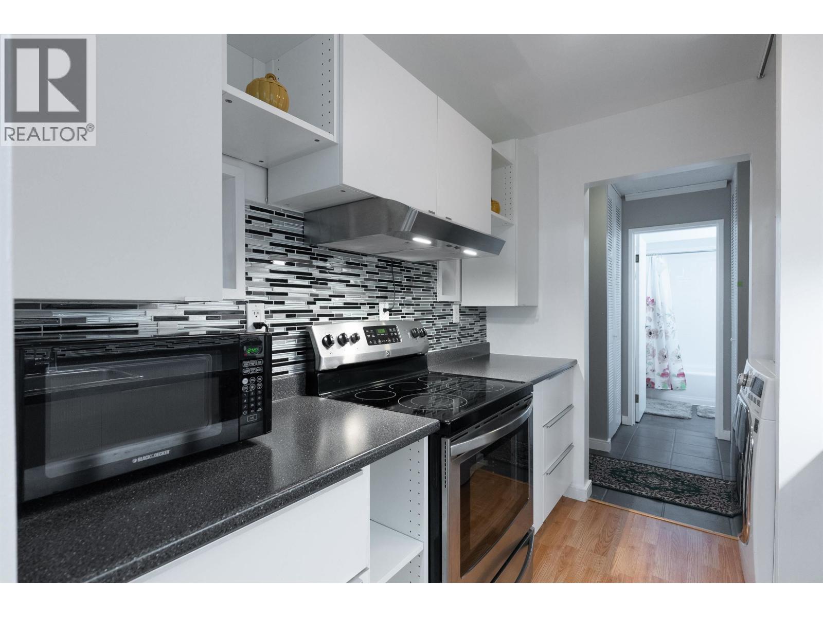 402 9880 MANCHESTER DRIVE