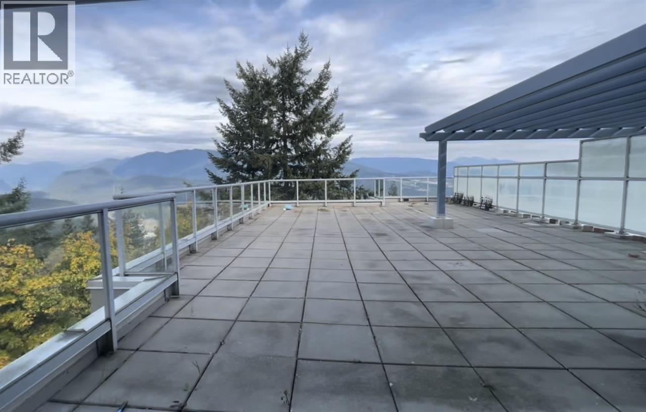 803 9262 UNIVERSITY CRESCENT