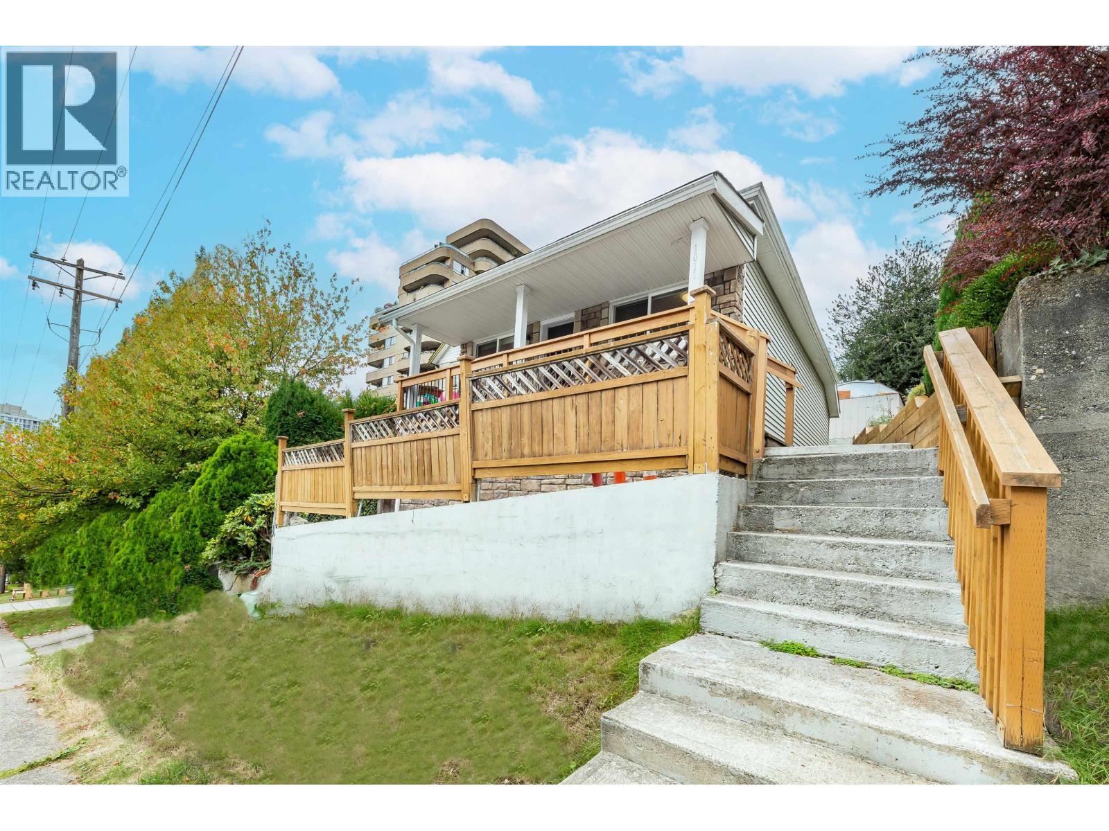 1011 AUCKLAND STREET