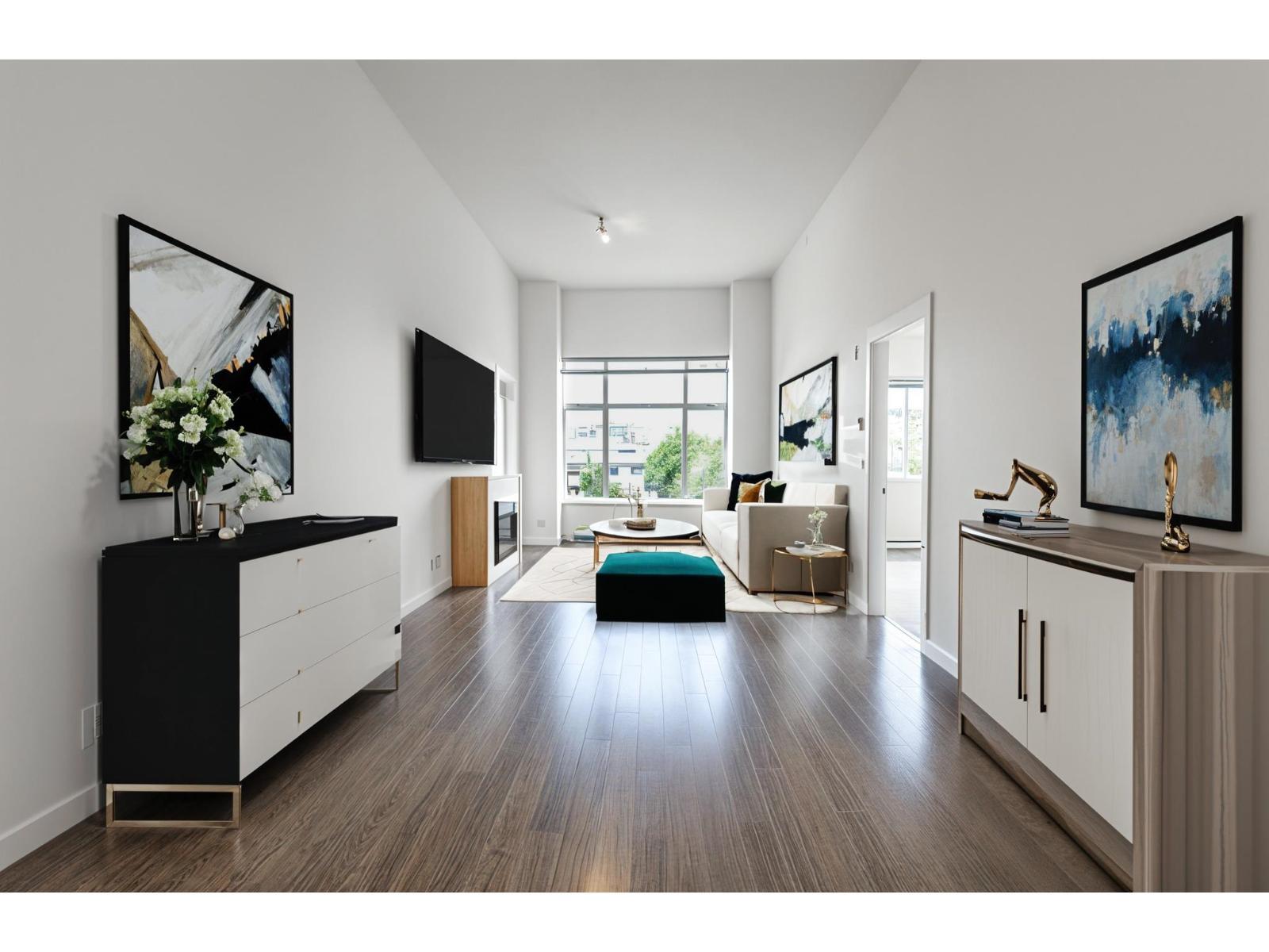 401 2943 NELSON PLACE