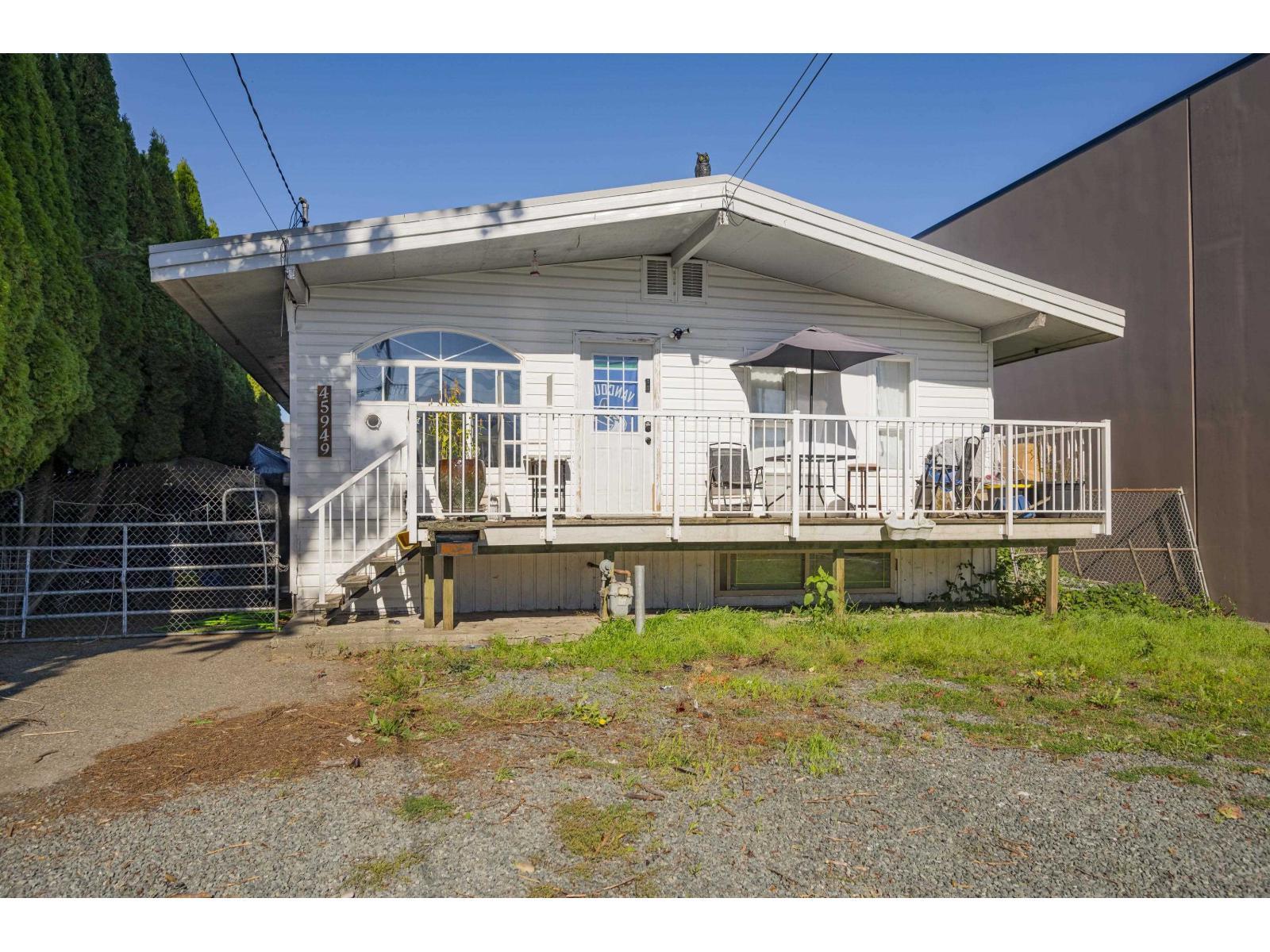 45949 ROWAT AVENUE, Chilliwack Proper South