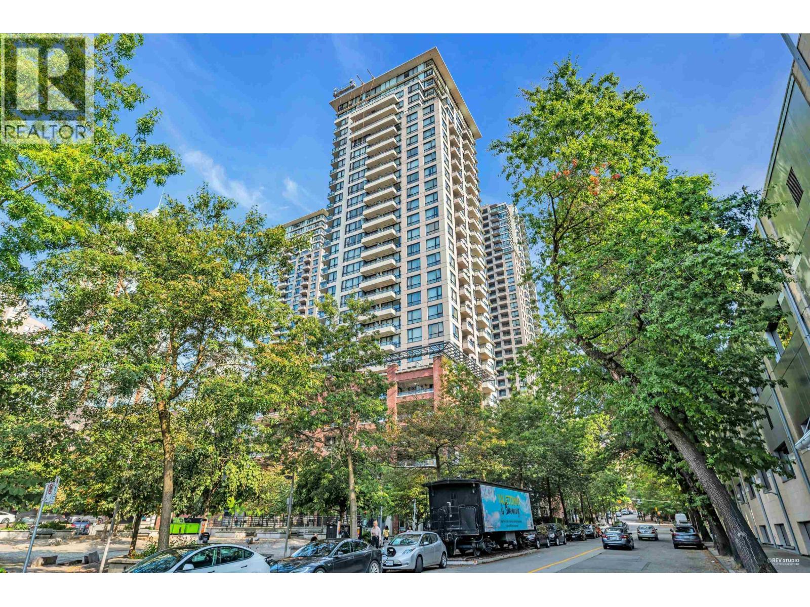 1703 - 977 MAINLAND STREET