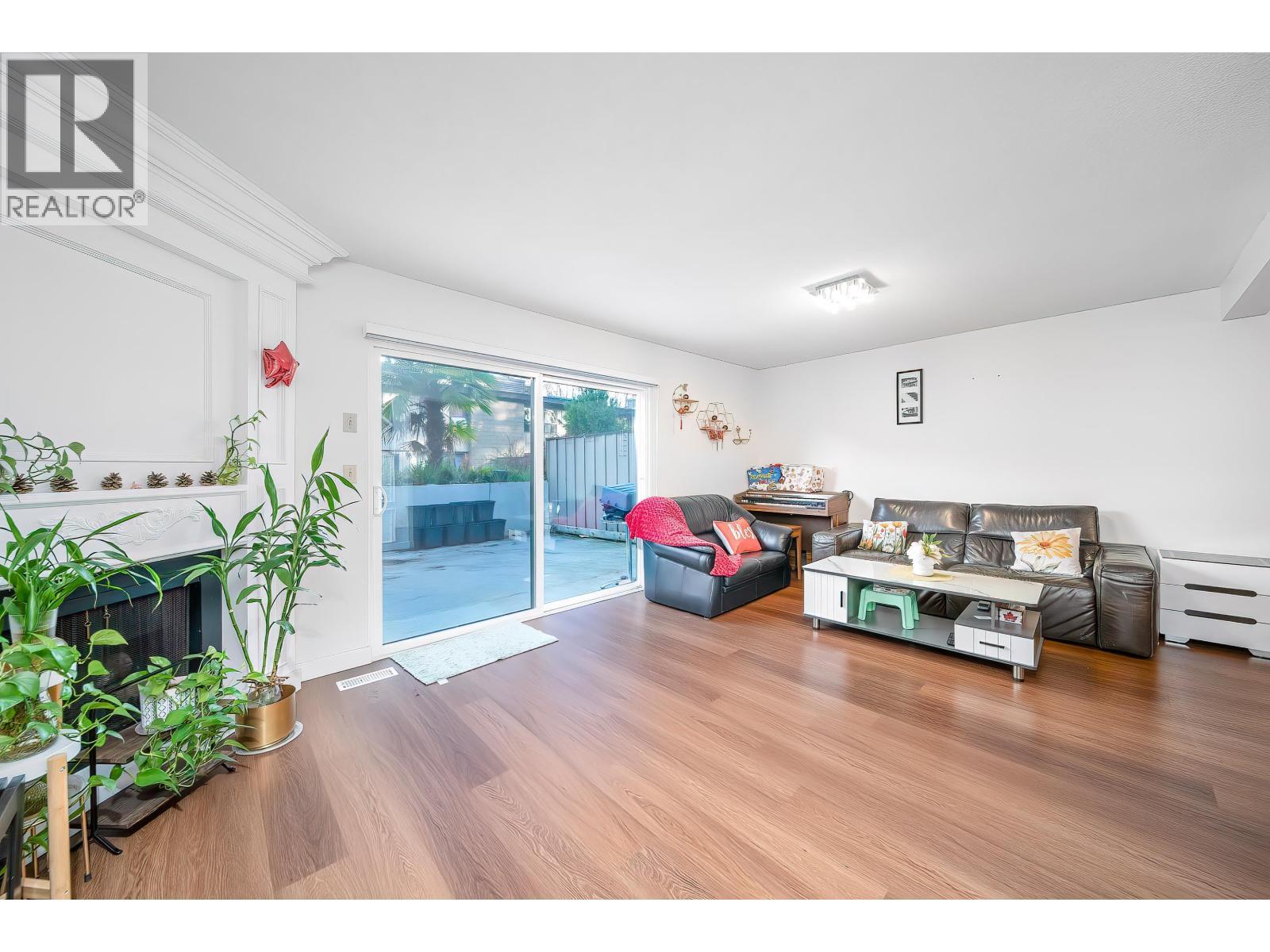 72 3180 E 58TH AVENUE