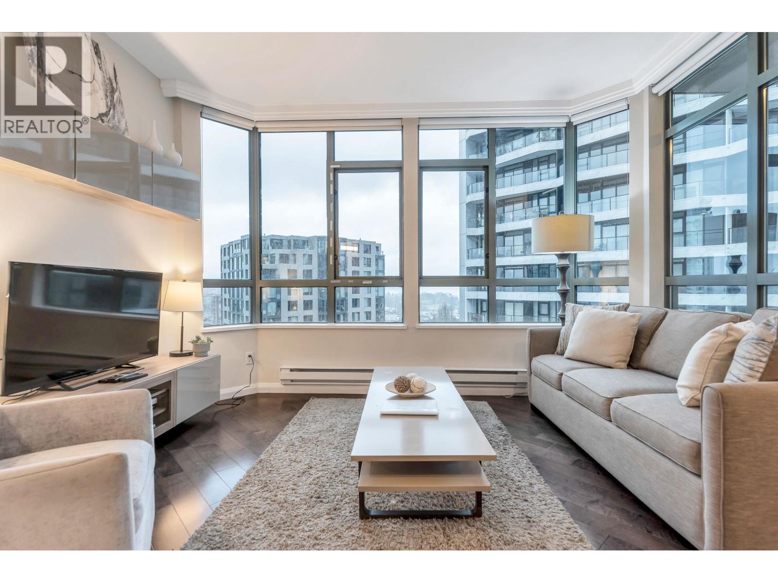 1306 1383 HOWE STREET