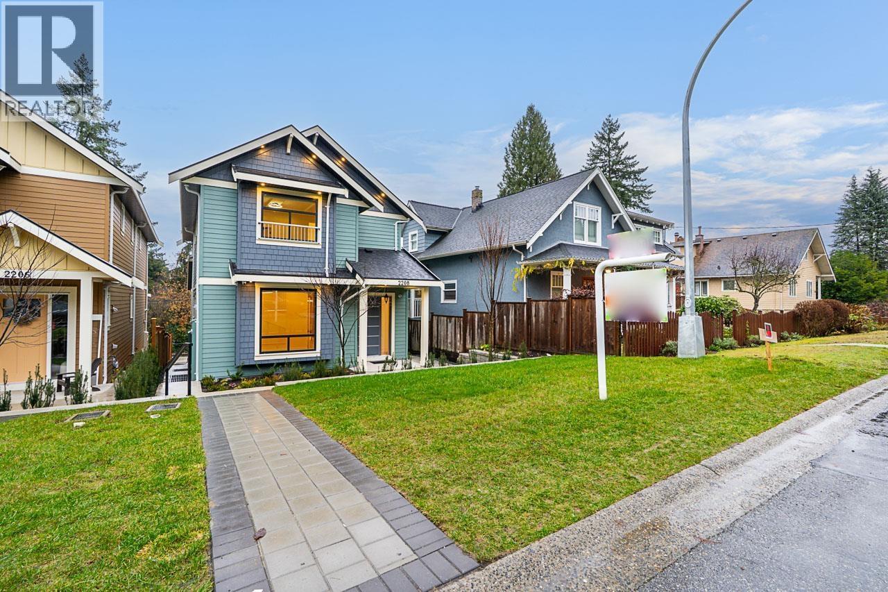 2208 ST GEORGE STREET