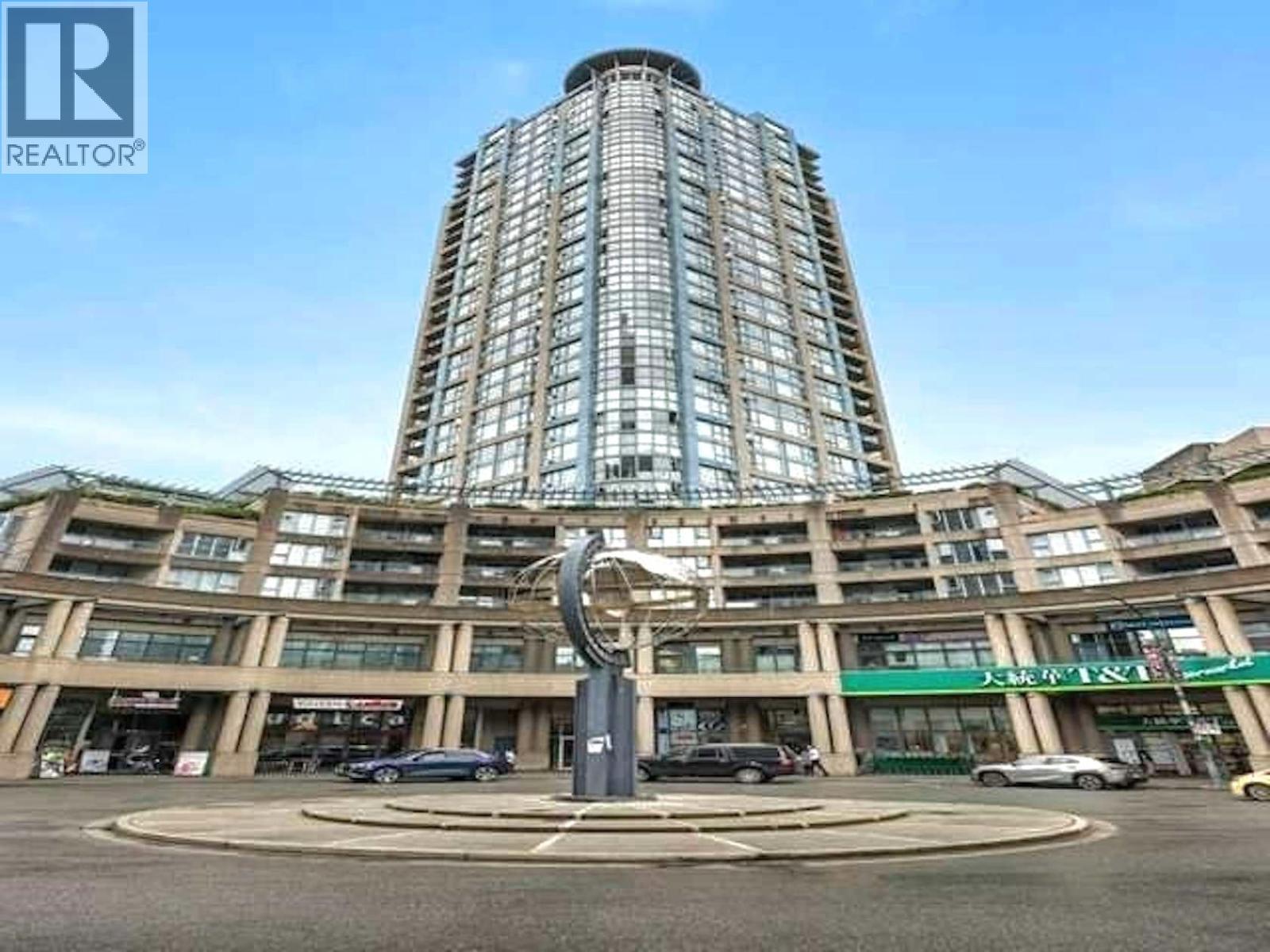 1101 - 183 KEEFER PLACE