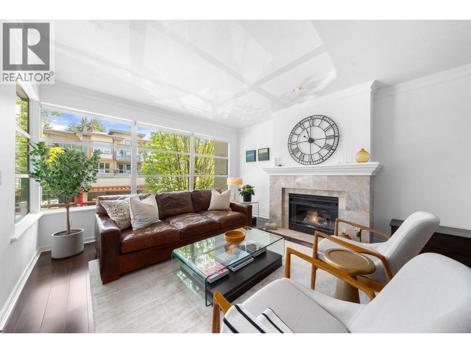 204 3151 WOODBINE DRIVE