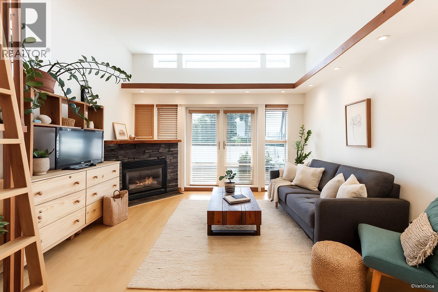 307 - 980 W 22ND AVENUE