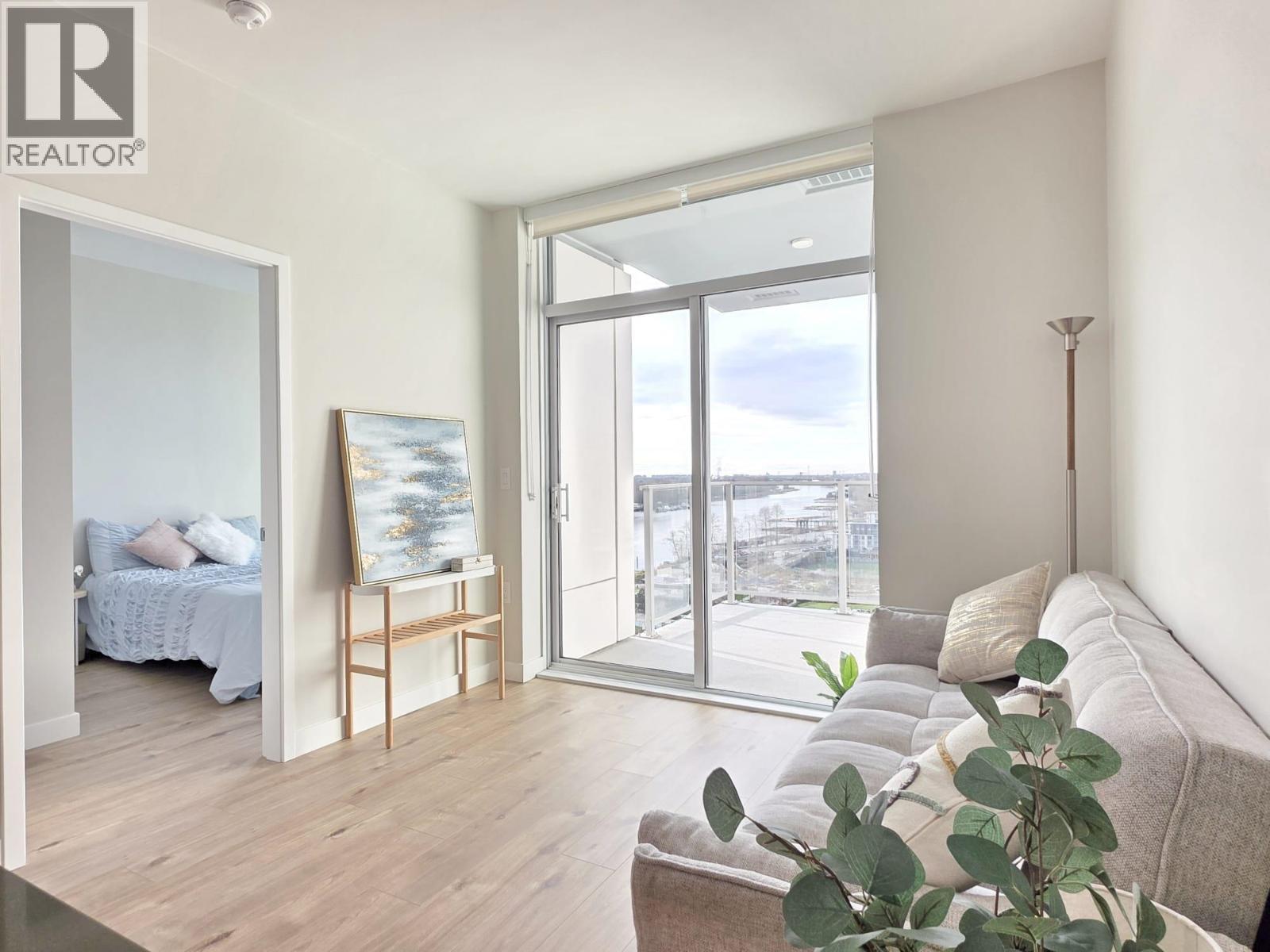 1503 - 3430 S E KENT AVENUE