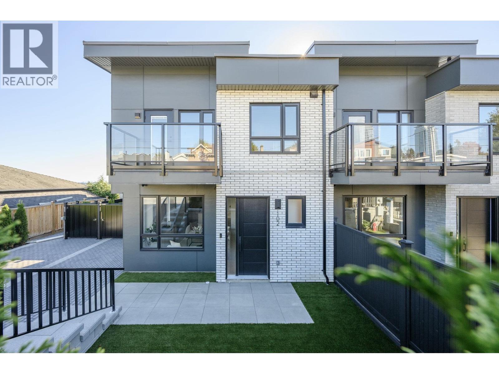 102 - 1132 MADORE AVENUE