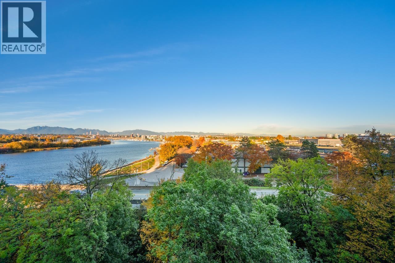 604 6833 PEARSON WAY