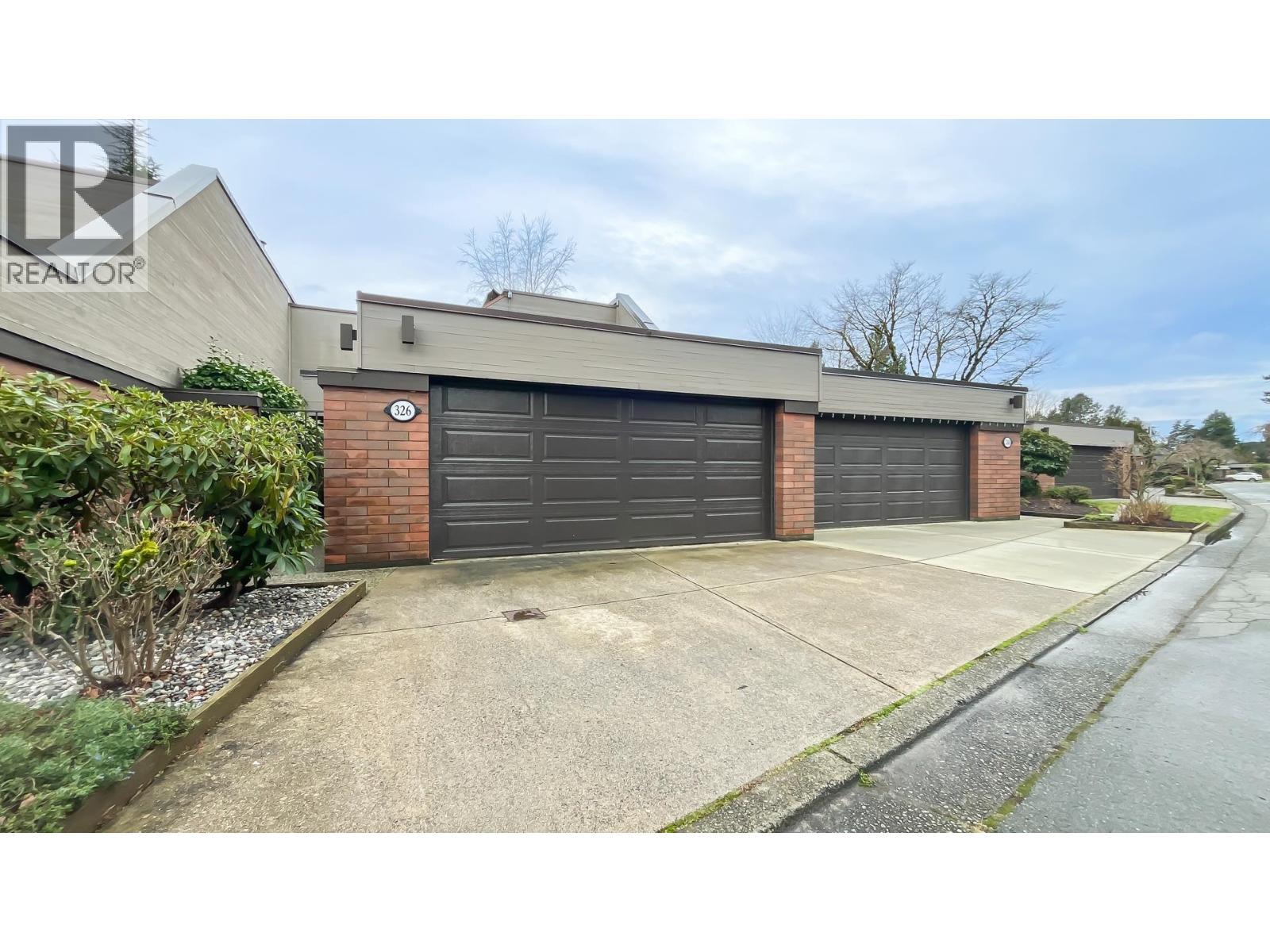 326 GREENSBORO PLACE