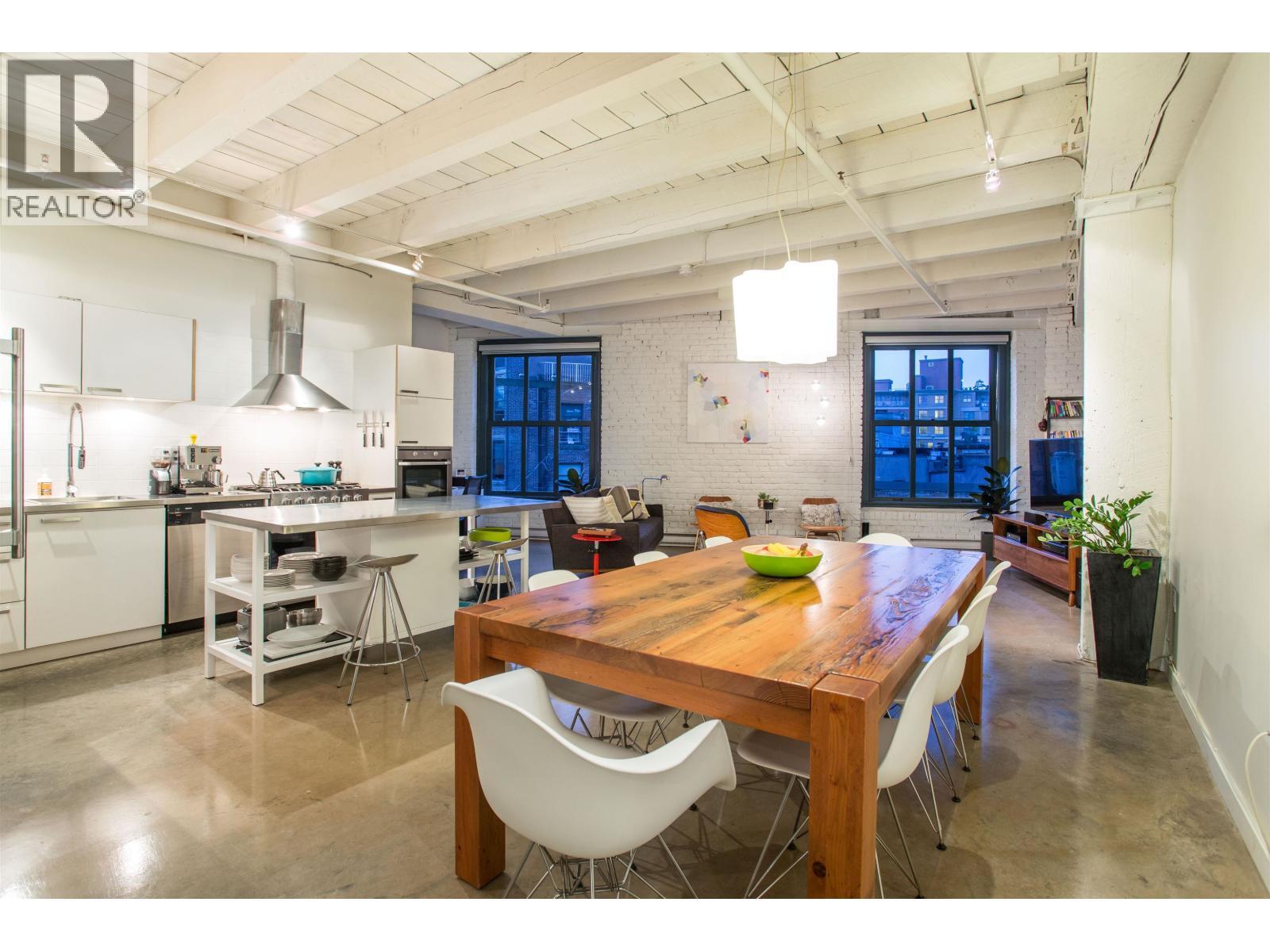 303 55 E CORDOVA STREET