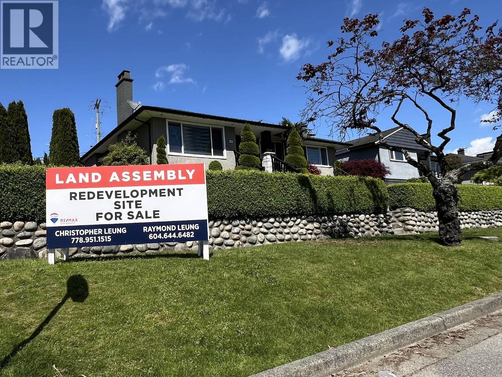 4701 RIDGELAWN DRIVE