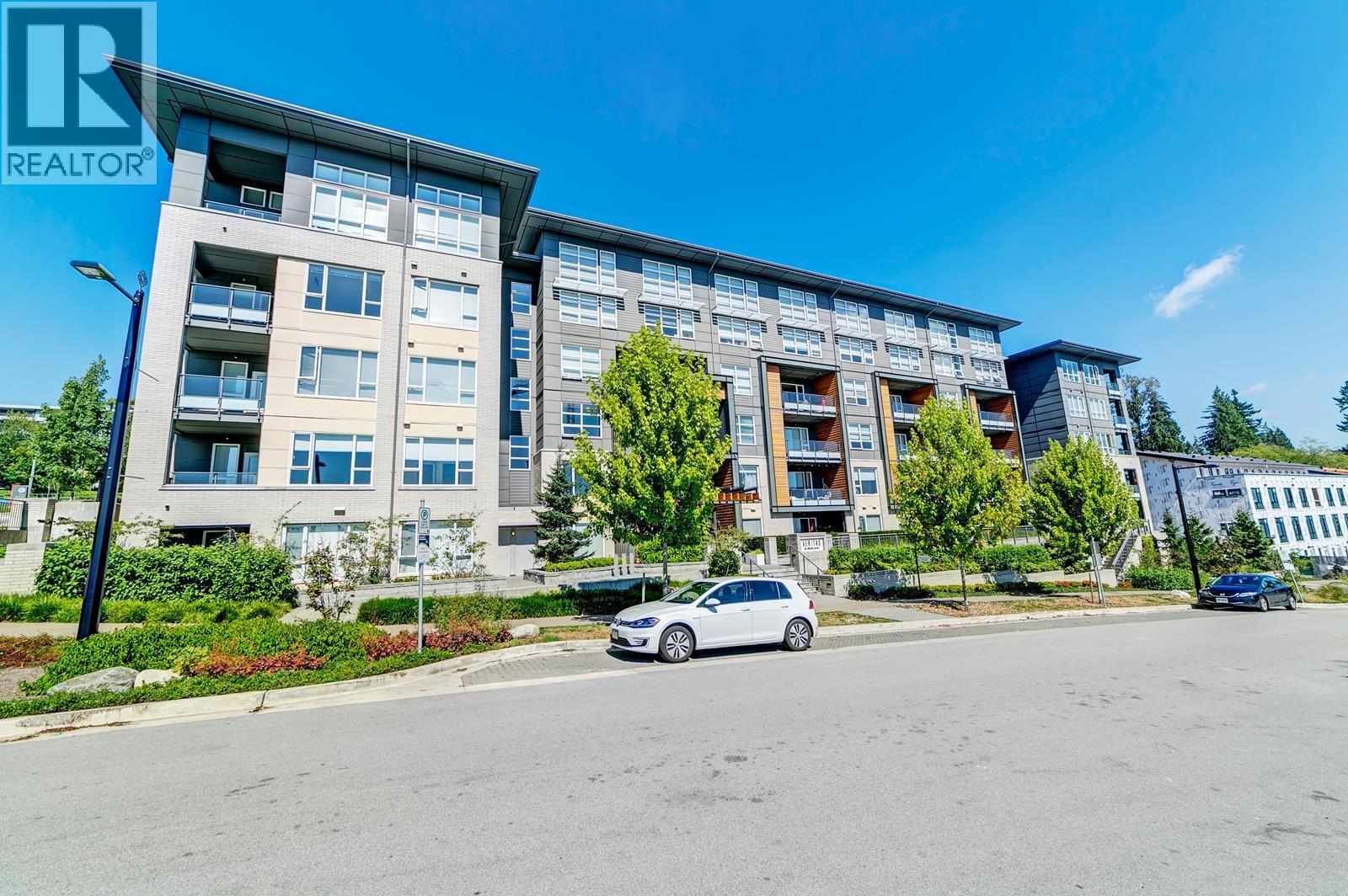 518 - 9877 UNIVERSITY CRESCENT