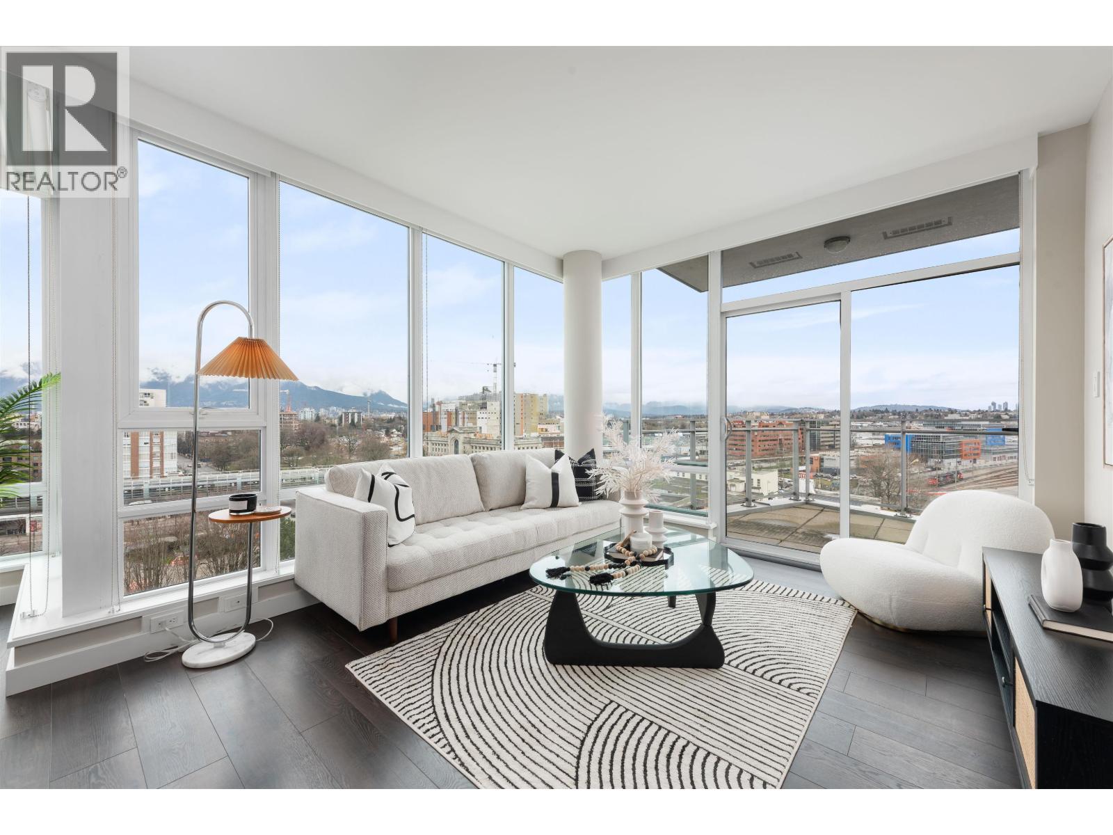 1516 - 1618 QUEBEC STREET