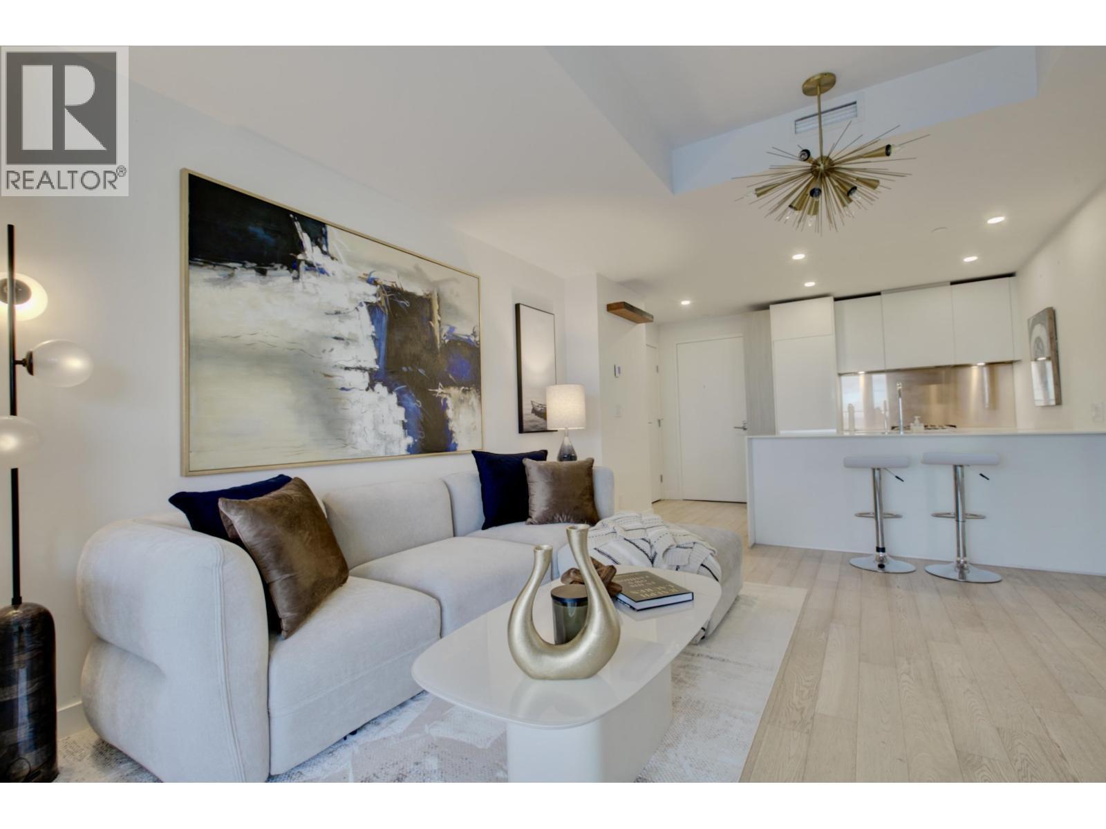 3809 1480 HOWE STREET