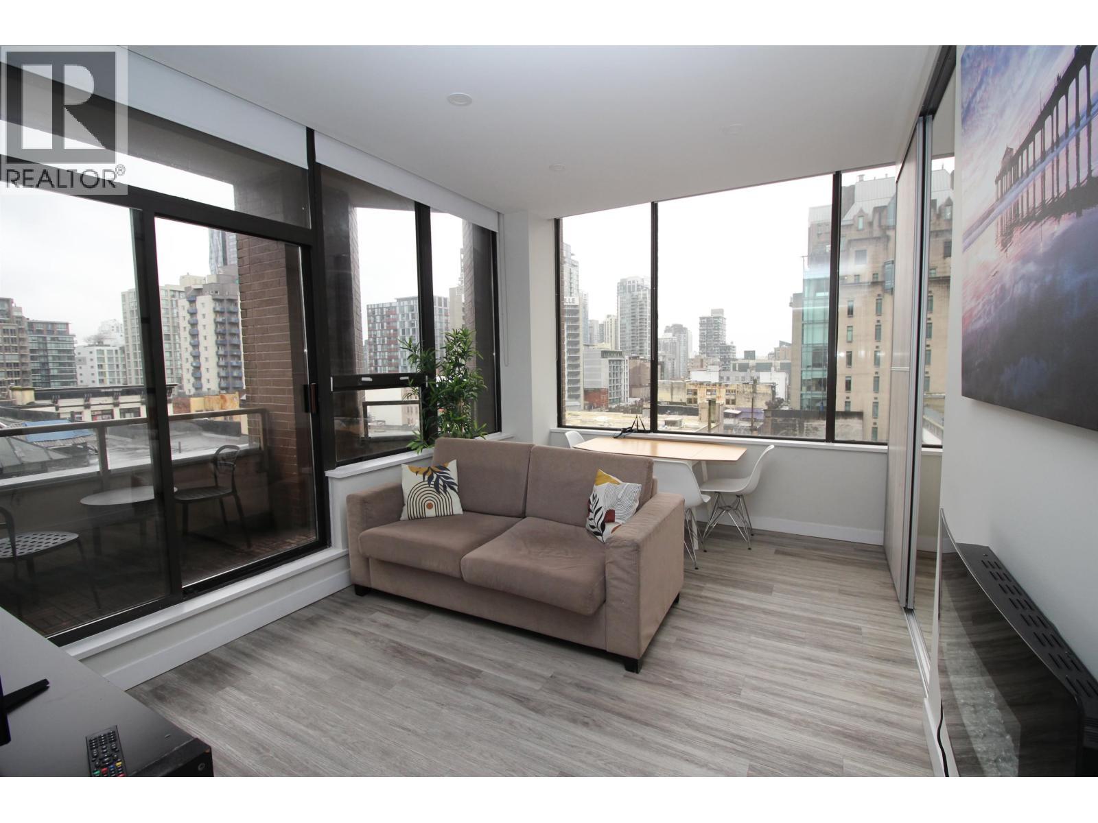 508 1010 HOWE STREET