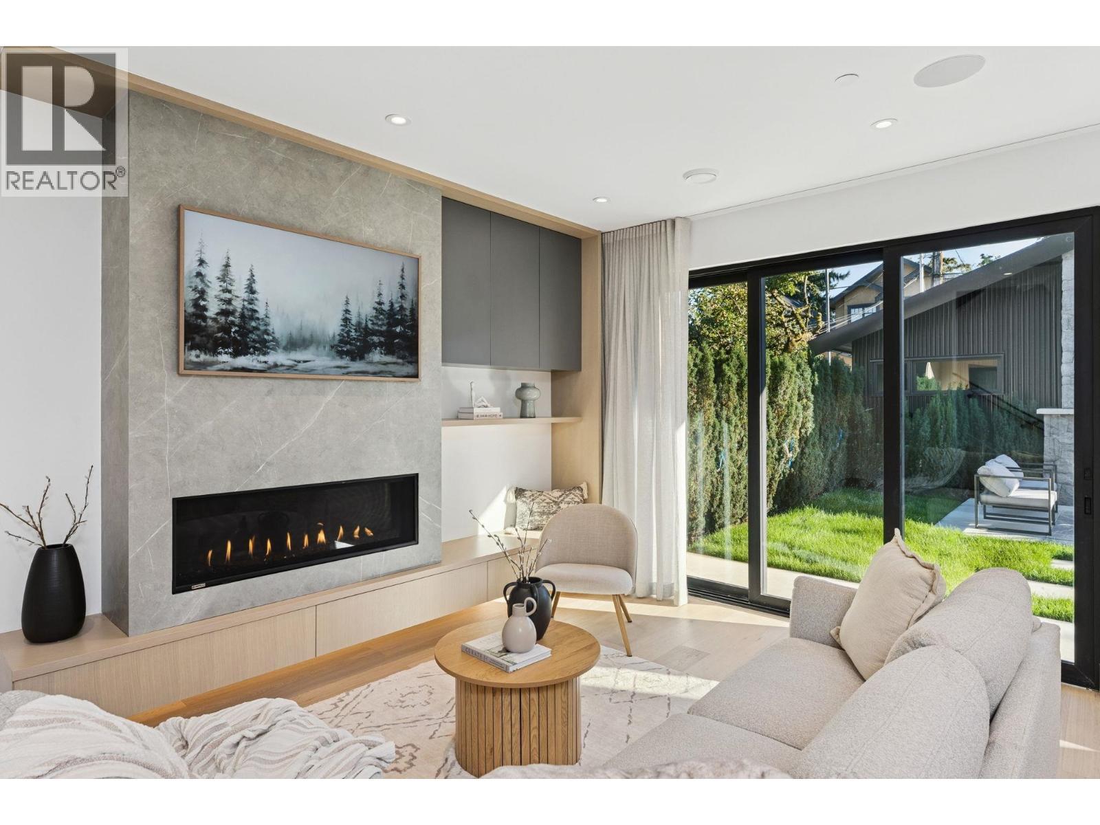 2 - 3036 W 14TH AVENUE