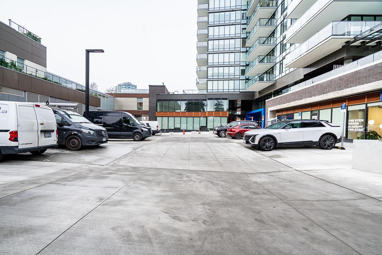 201 - 1586 JOHNSTON ROAD