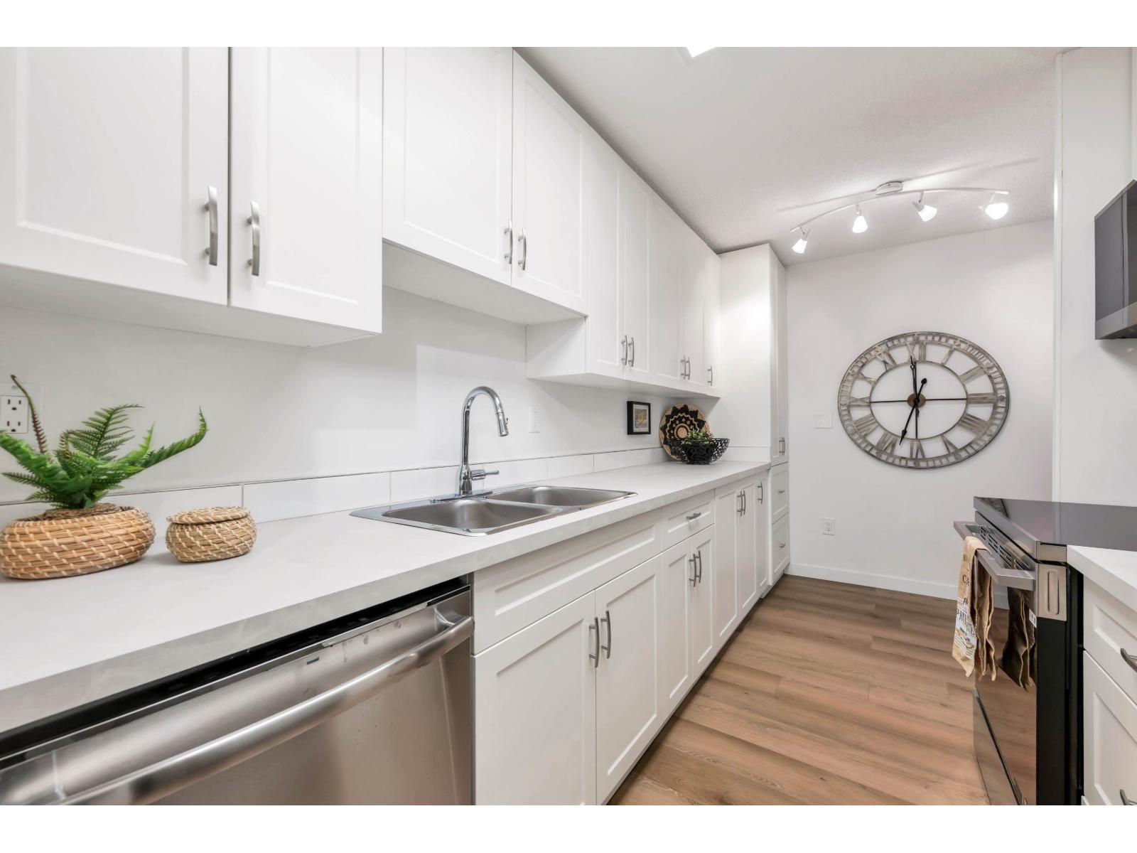 107 15020 NORTH BLUFF ROAD