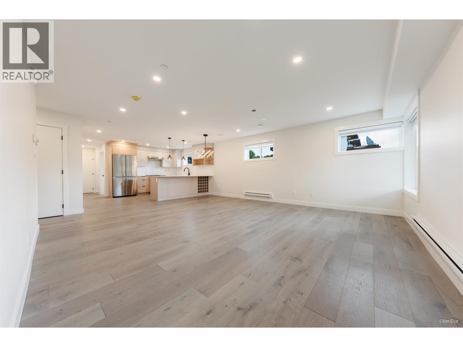 202 5092 SLOCAN STREET