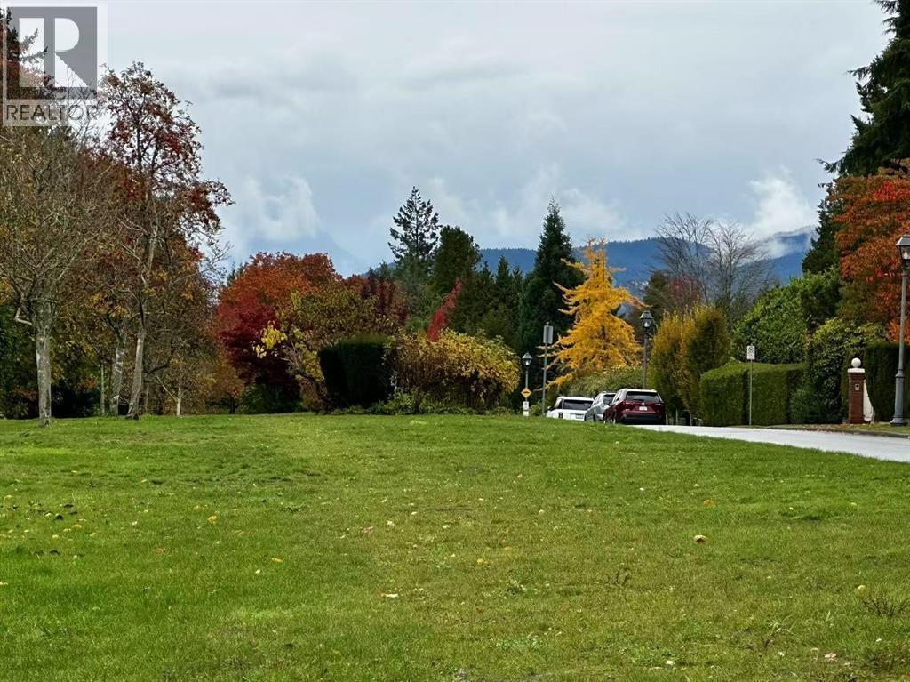 1722 WESBROOK CRESCENT