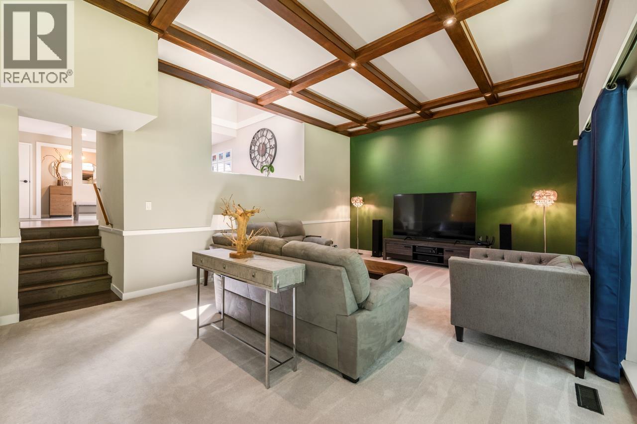 5655 WHITE PINE LANE