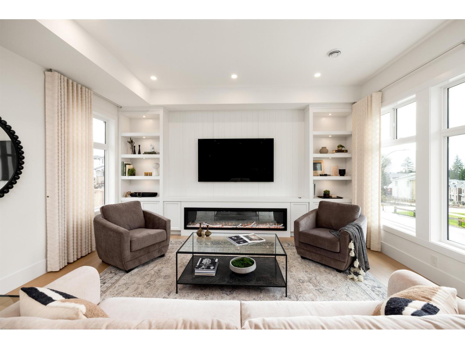 101 1810 165A STREET