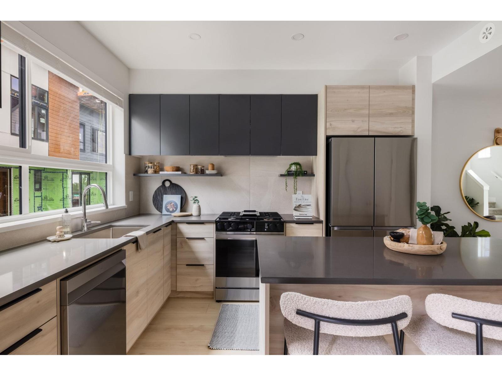 72 30530 CARDINAL AVENUE