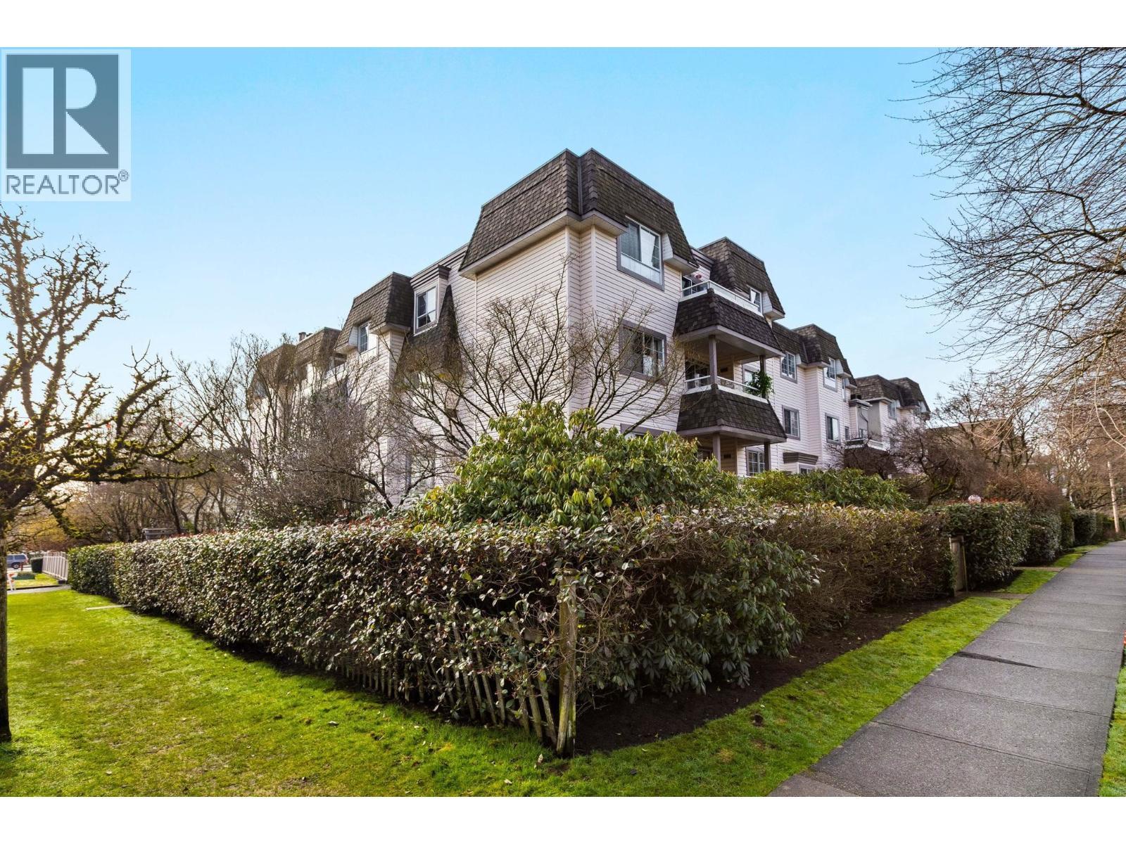 407 - 1950 E 11TH AVENUE