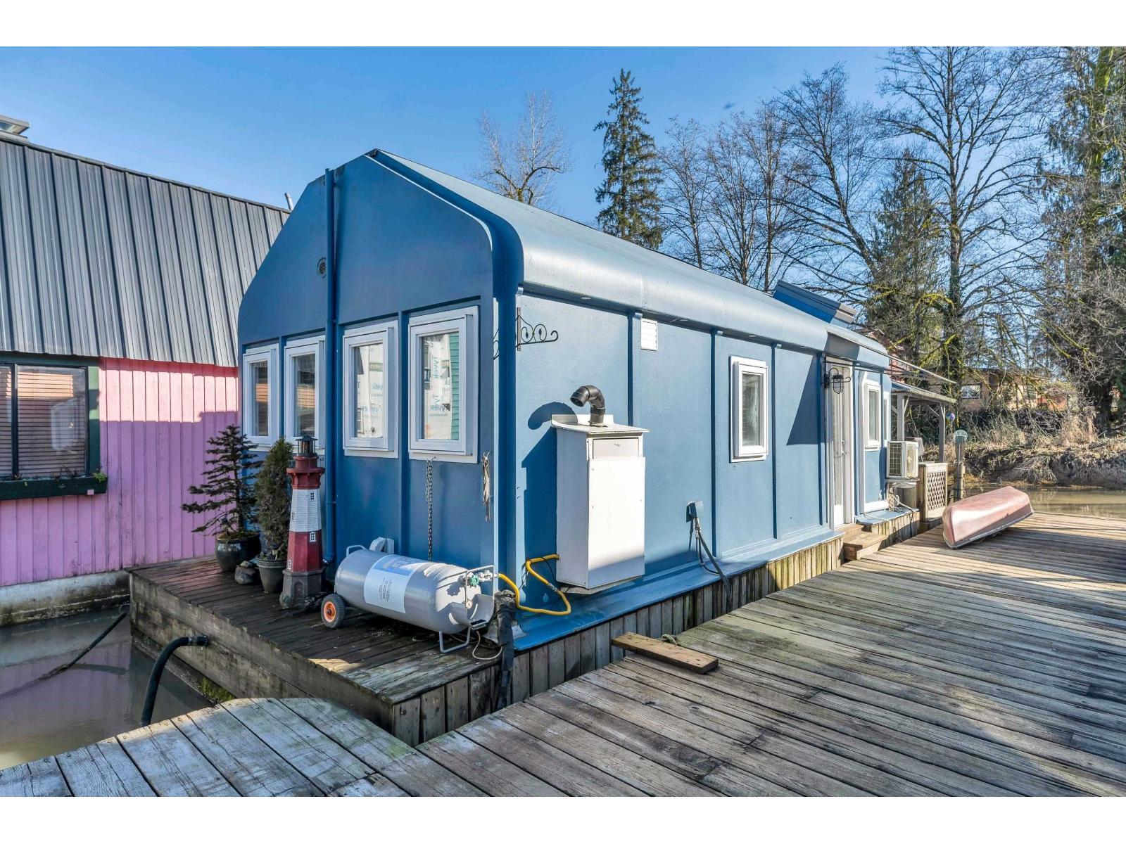 16 - 20837 LOUIE CRESCENT