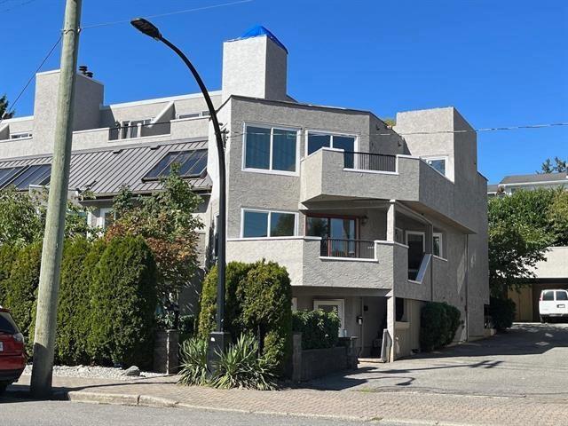 11 15971 MARINE DRIVE