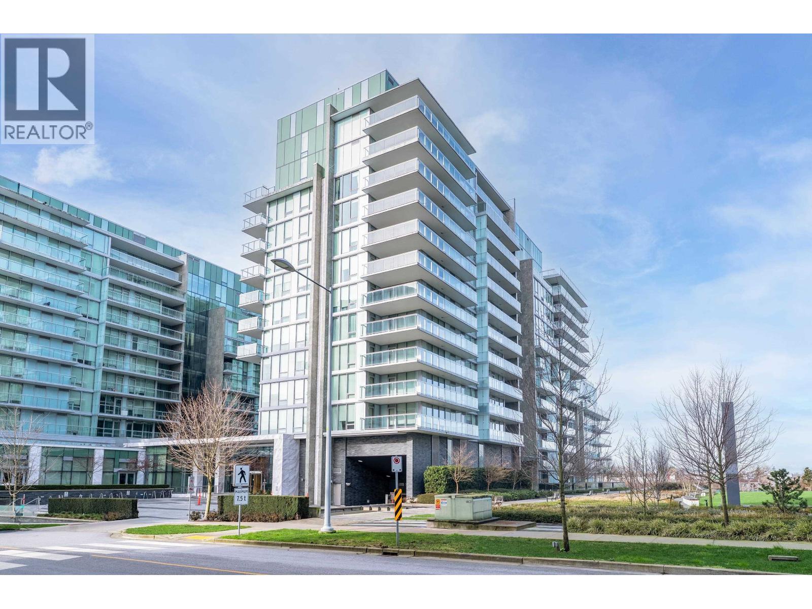 204 - 6633 PEARSON WAY