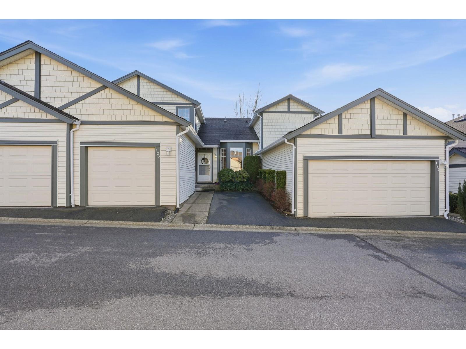 123 9012 WALNUT GROVE DRIVE