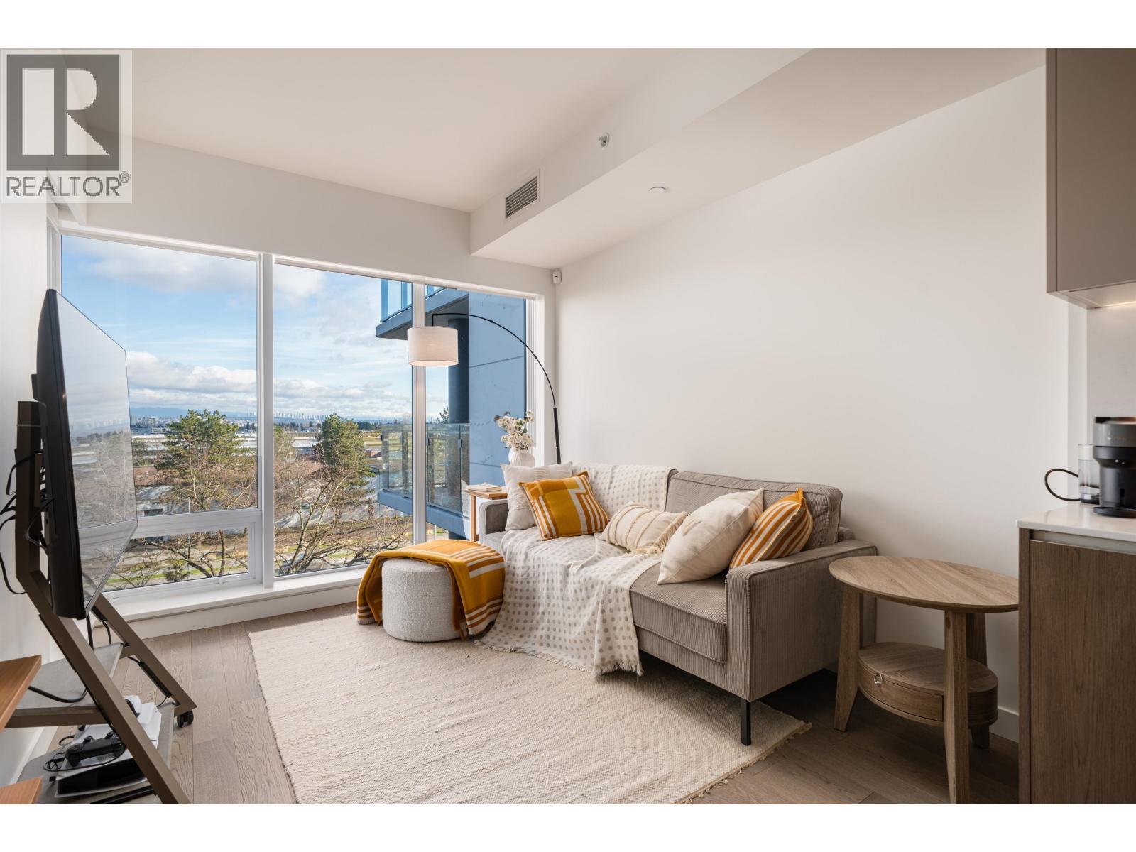 508 6833 PEARSON WAY