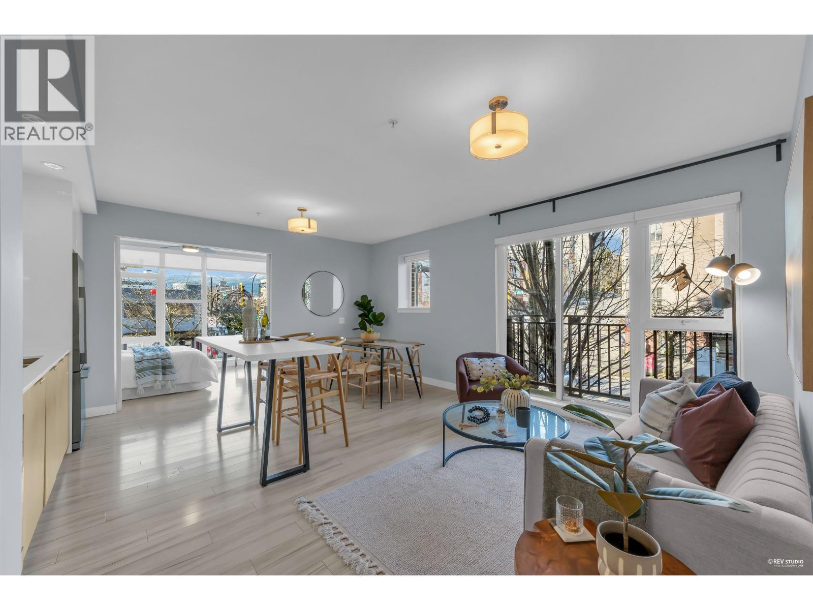 207 - 111 E 3RD STREET