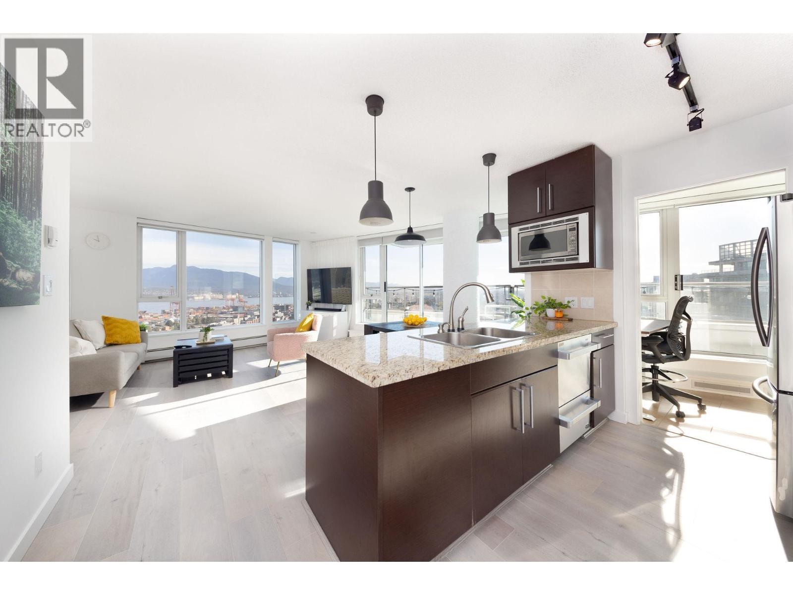 3705 188 KEEFER PLACE