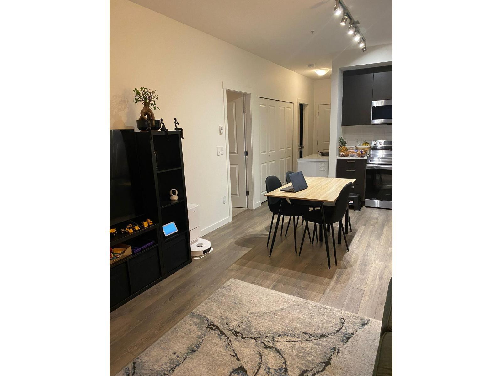 202 15848 FRASER HIGHWAY