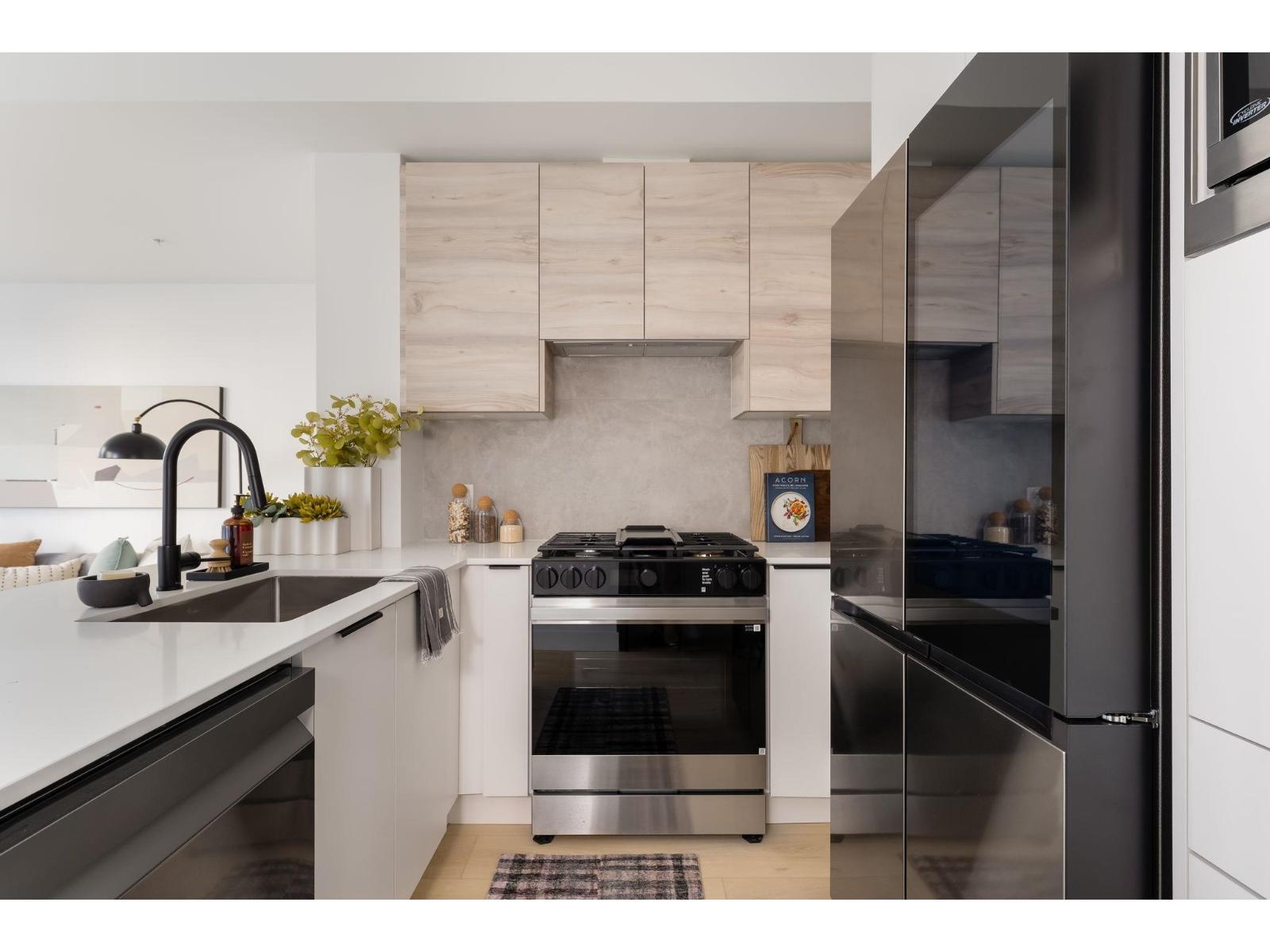 101 30494 CARDINAL AVENUE