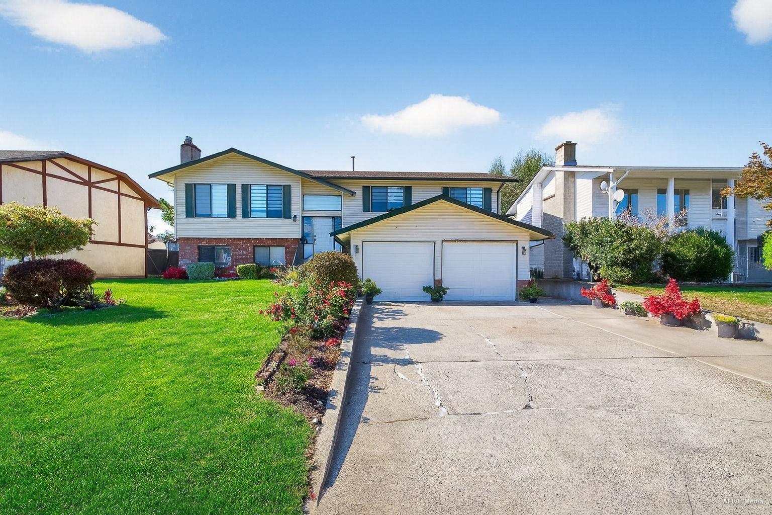 3443 SHUSWAP TERRACE